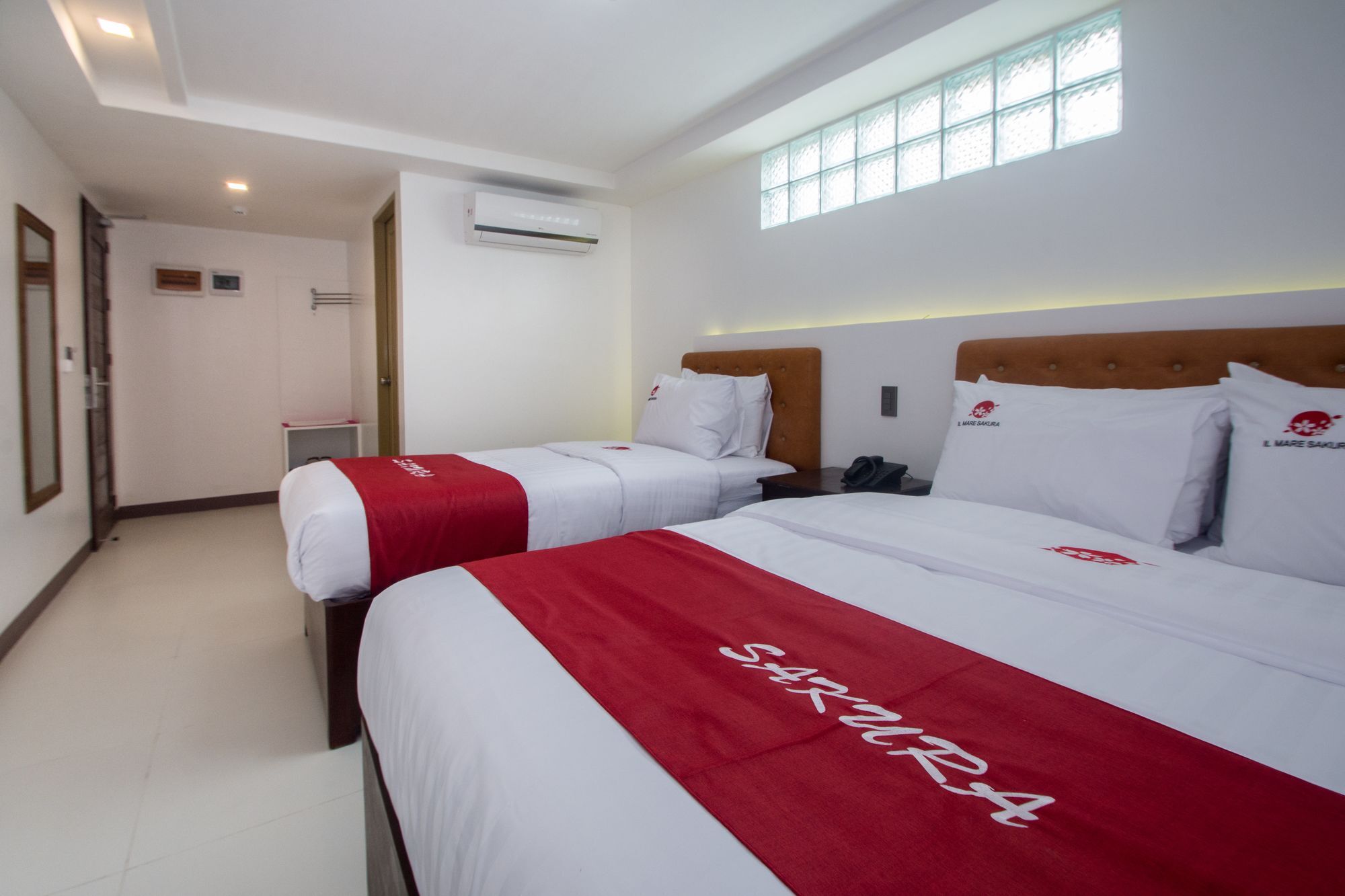 อิล มาเร ซากุระ รีสอร์ต โบราไกย์ Hotel Balabag  ภายนอก รูปภาพ